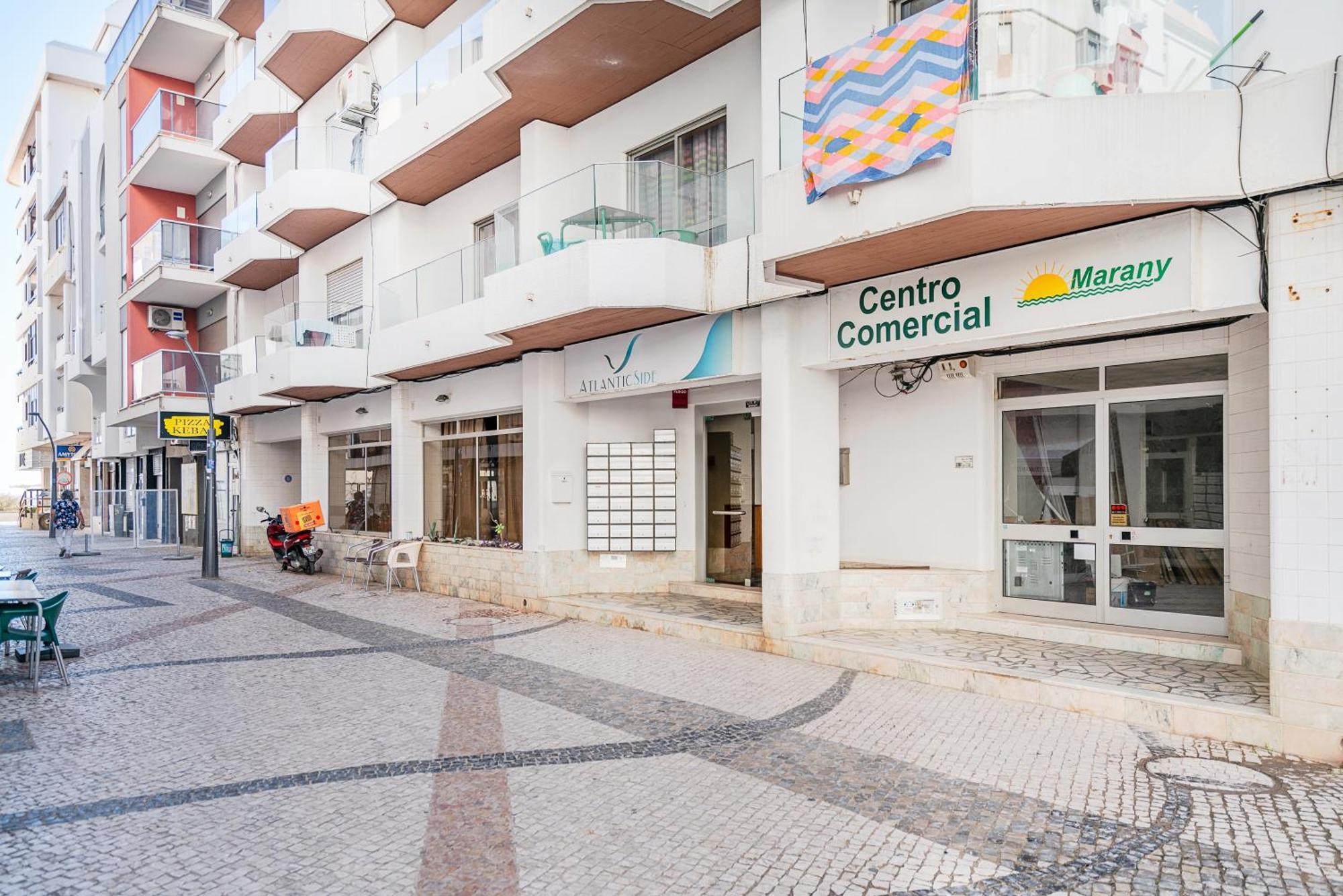 New Luxury Penthouse Beachfront In The Algarve Armacao de Pera Bagian luar foto